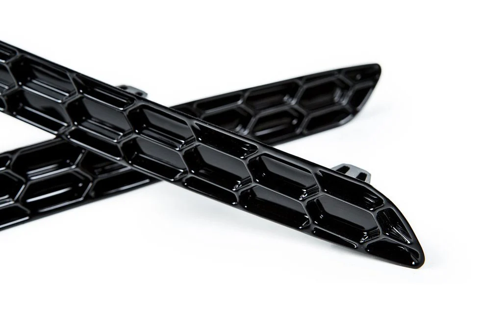 Acexxon BMW M2 Rear Reflector Insert - Honeycomb - Image 3
