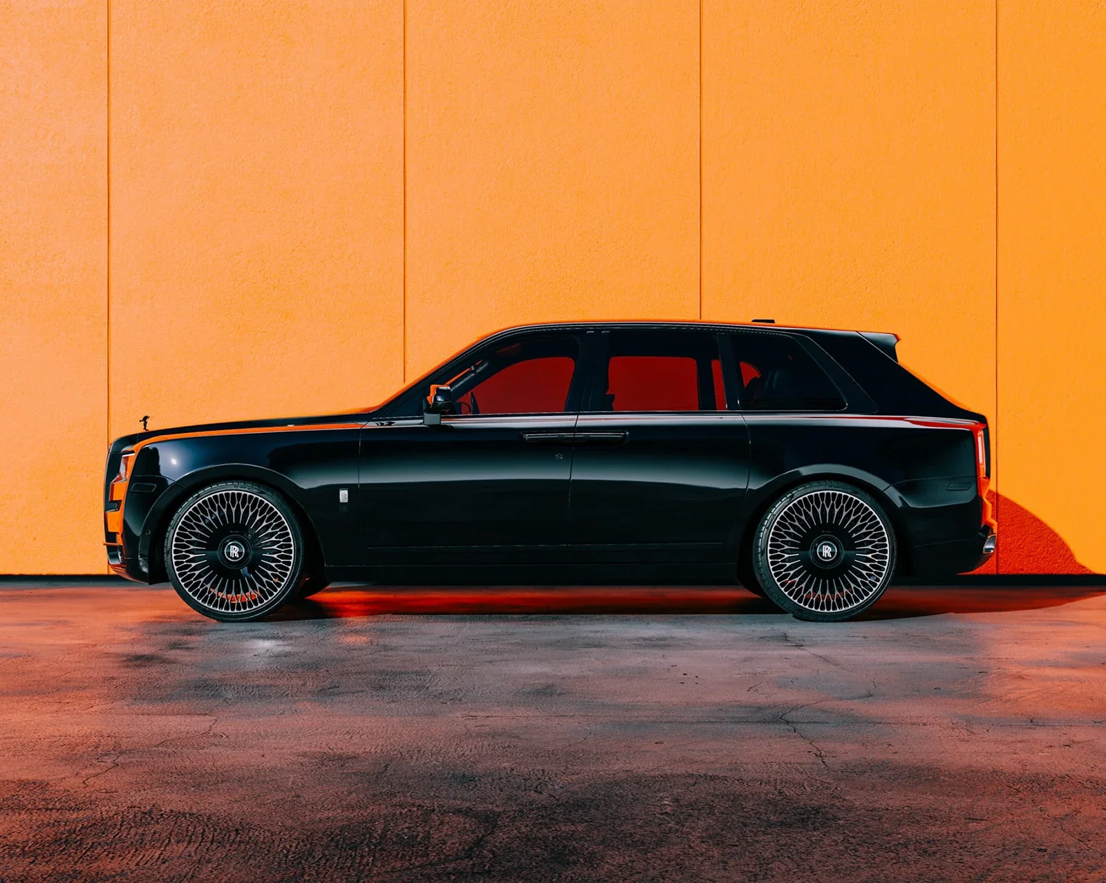 Airmatic lowering for Rolls-Royce Cullinan - Image 3