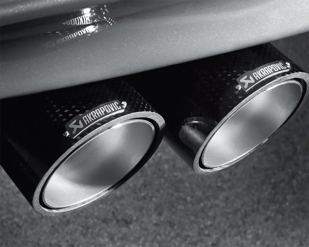 Akrapovic Evolution exhaust for BMW 1M - Image 4