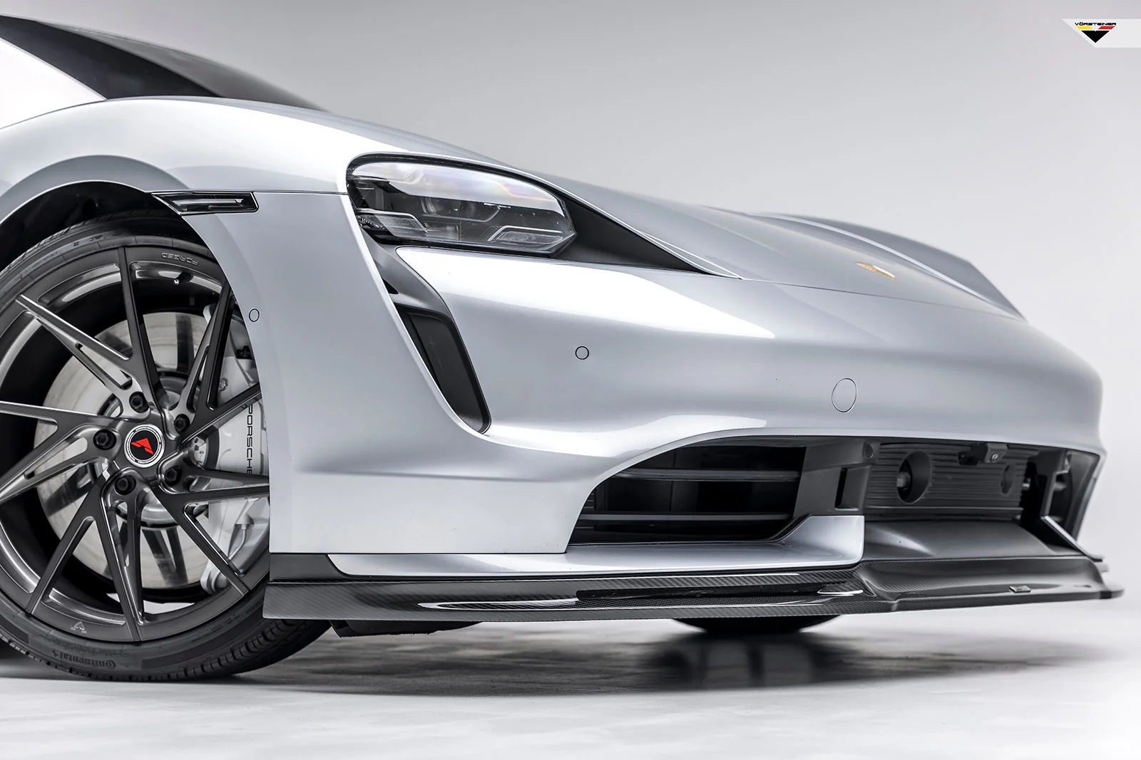 Vorsteiner carbon front spoiler Porsche Taycan - Image 3