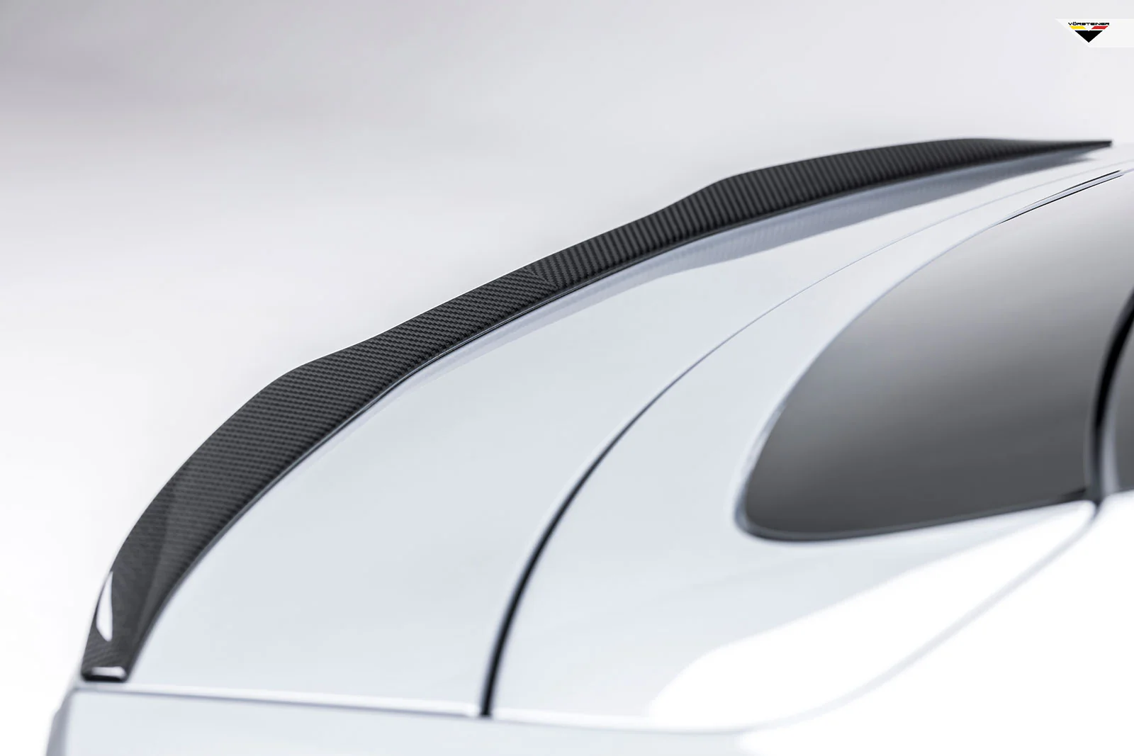 Vorsteiner carbon spoiler Porsche Taycan