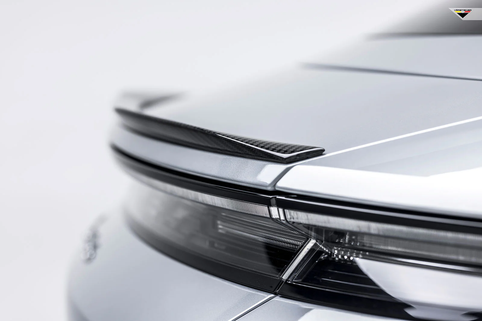 Vorsteiner carbon spoiler Porsche Taycan - Image 3