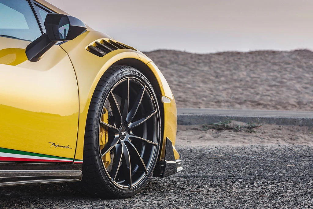 Vorsteiner Lamborghini Performante Vincenzo Front Vented Fenders - Image 2