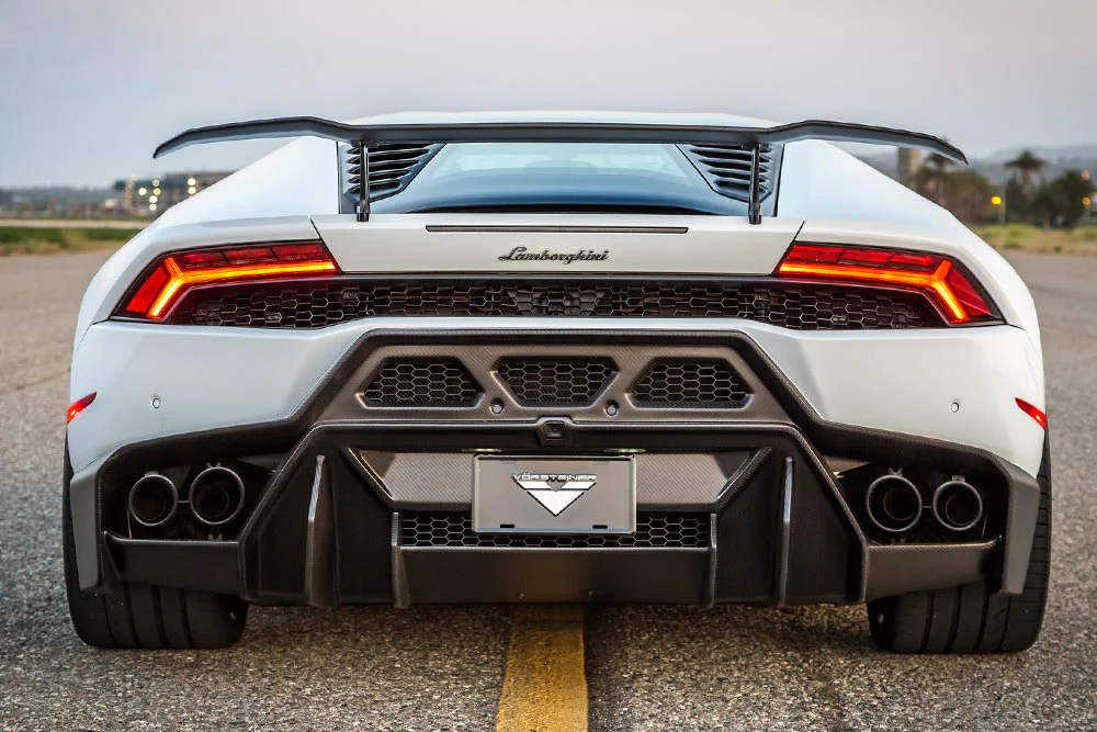 Vorsteiner Lamborghini Huracan carbon Novara Edizione Rear Bumper & Diffuser - Image 2
