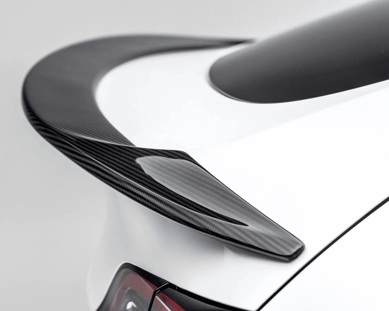Vorsteiner Tesla Model Y decklid spoiler - Image 4